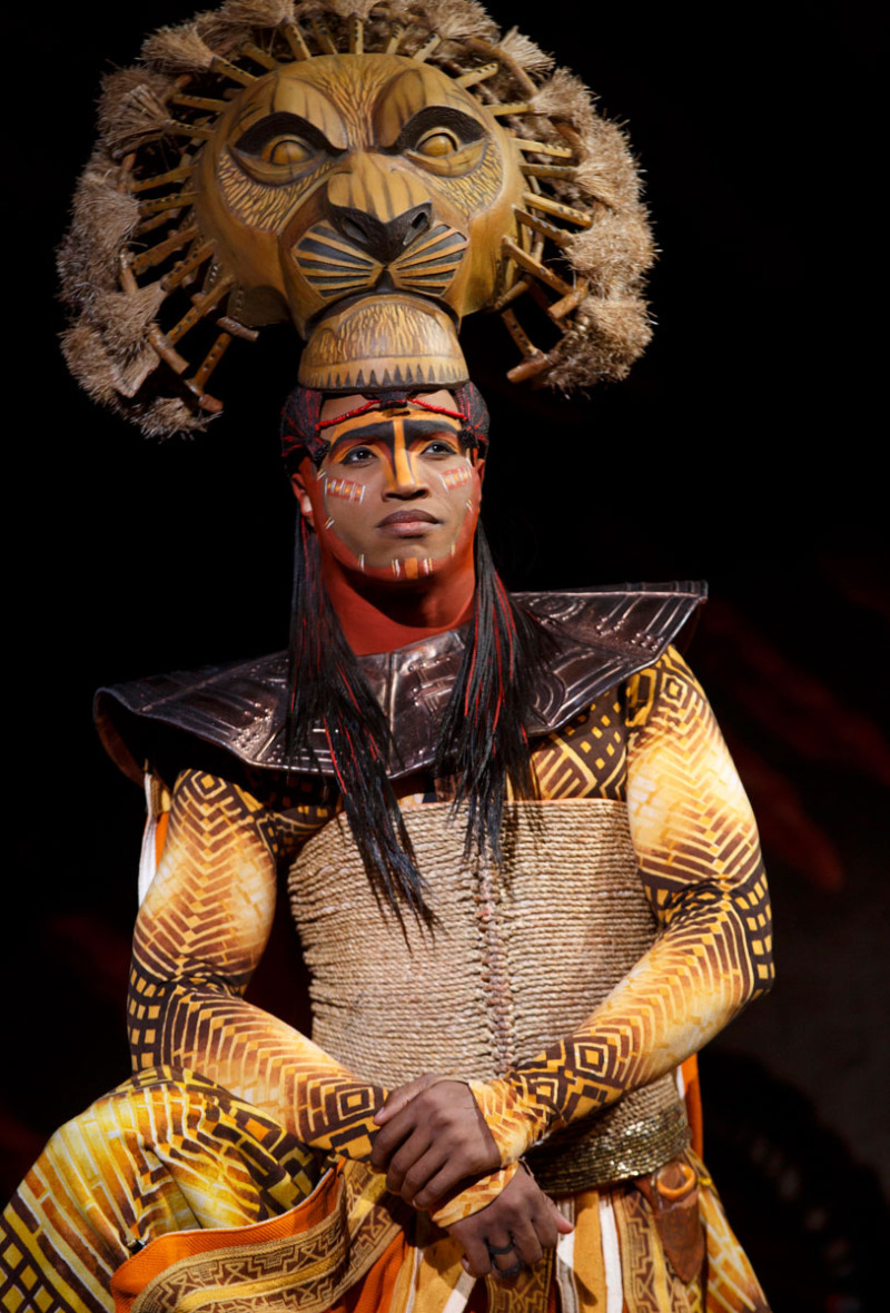 L. Steven Taylor as Mufasa in THE LION KING on Broadway. Photo Credit: Joan Marcus ©Disney