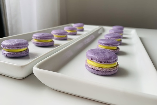 Purple macaroons.