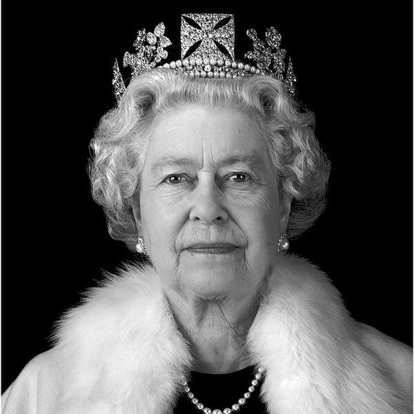 Queen Elizabeth - Photo Credit Chris Levine