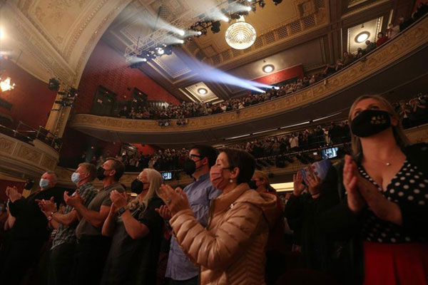 Audience standing ovation in Royal Alexandra Theatre